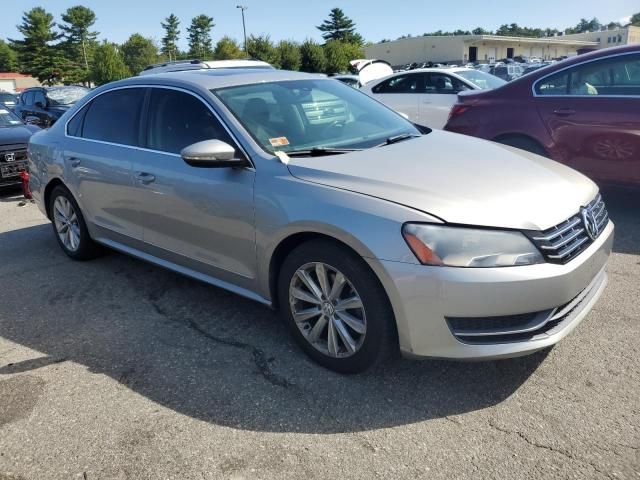 2012 Volkswagen Passat SEL