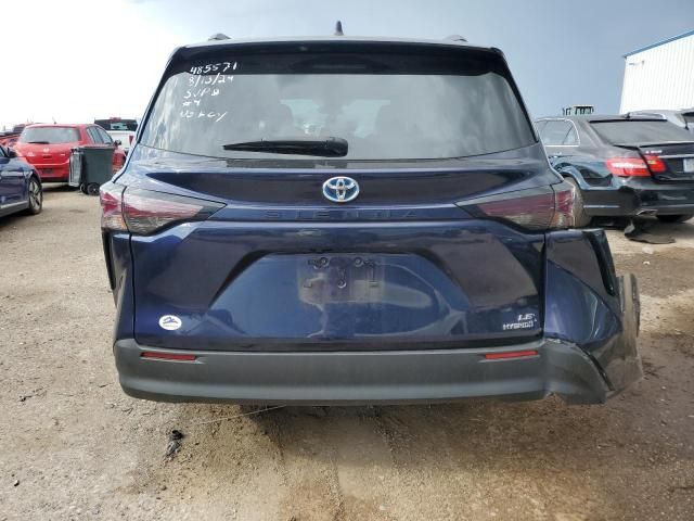 2023 Toyota Sienna LE