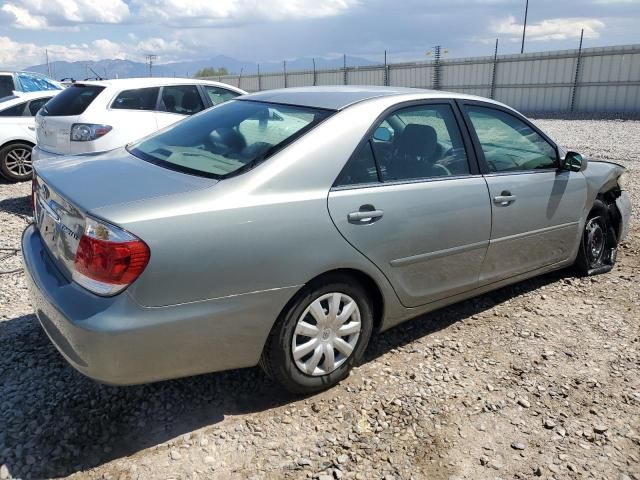 2005 Toyota Camry LE