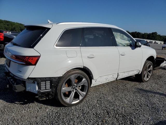 2022 Audi Q7 Prestige