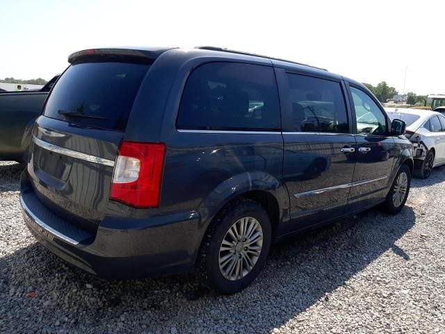 2016 Chrysler Town & Country Touring L