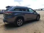 2015 Toyota Highlander LE