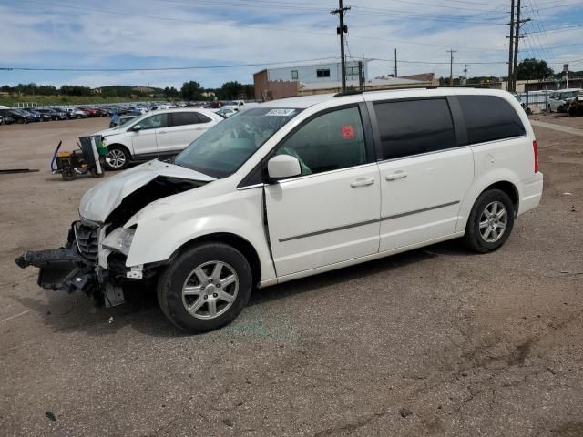 2010 Chrysler Town & Country Touring