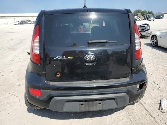 2013 KIA Soul +