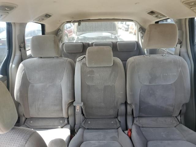 2008 Toyota Sienna CE