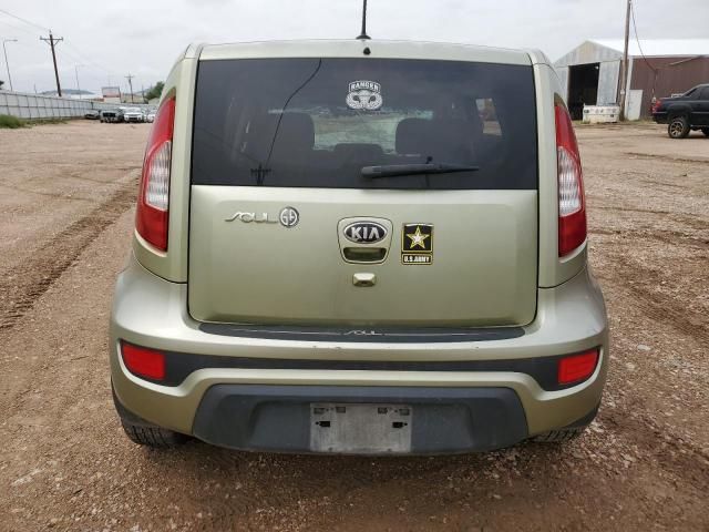 2013 KIA Soul +