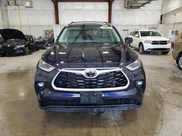 2021 Toyota Highlander XLE