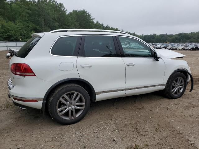 2016 Volkswagen Touareg Sport