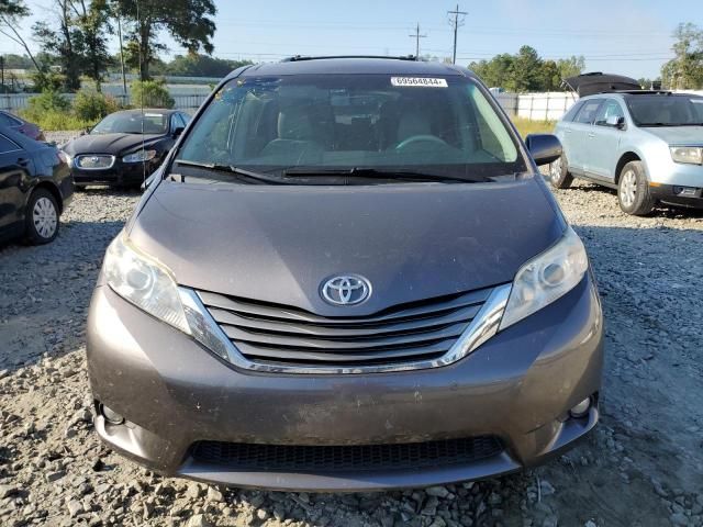 2012 Toyota Sienna XLE