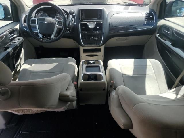 2011 Chrysler Town & Country Touring