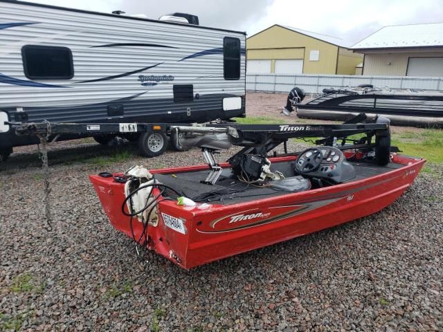 2006 Triton Boat With Trailer