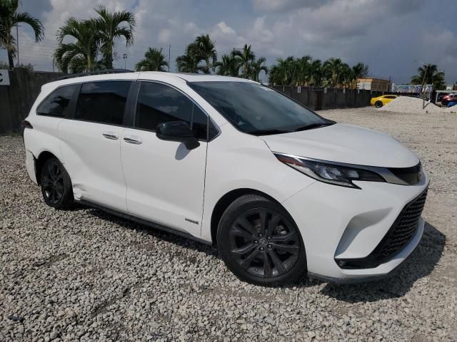 2021 Toyota Sienna XSE