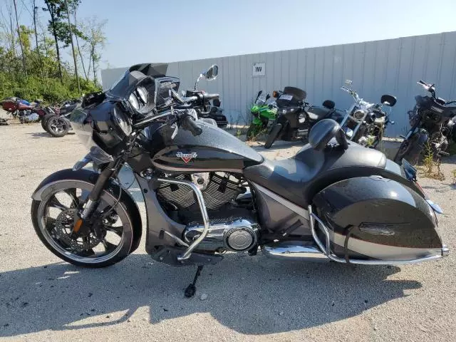 2015 Victory Magnum