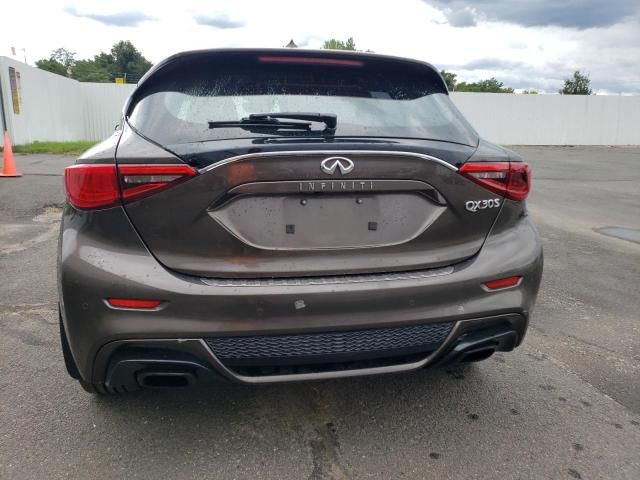 2017 Infiniti QX30 Base