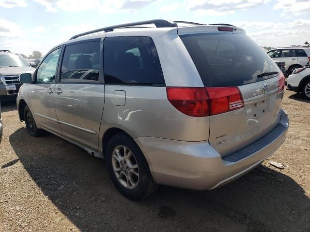 2004 Toyota Sienna XLE