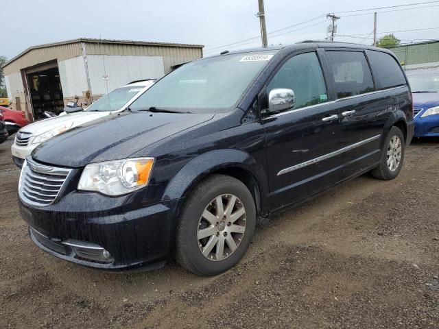 2011 Chrysler Town & Country Touring L