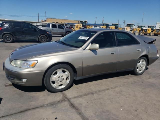 2000 Lexus ES 300