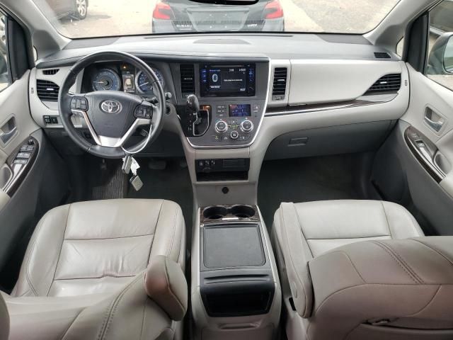 2015 Toyota Sienna XLE