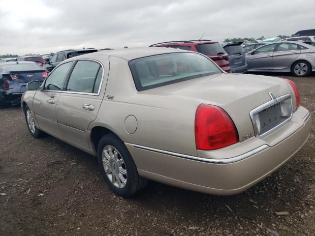 2006 Lincoln Town Car Signature Limited