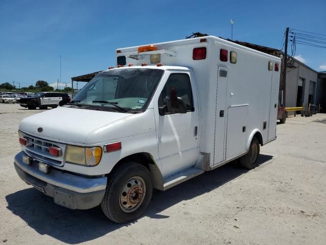 2001 Ford Econoline E350 Super Duty Cutaway Van