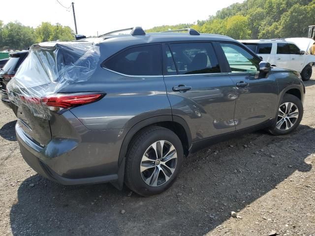 2023 Toyota Highlander Hybrid XLE