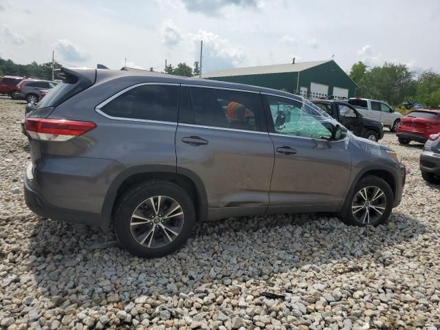 2018 Toyota Highlander LE