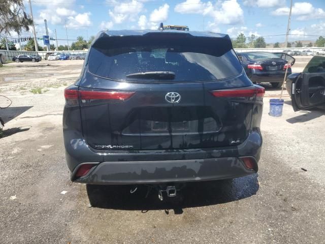 2023 Toyota Highlander L