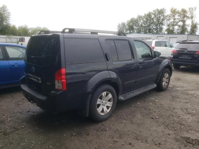 2005 Nissan Pathfinder LE