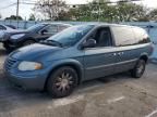 2007 Chrysler Town & Country Touring