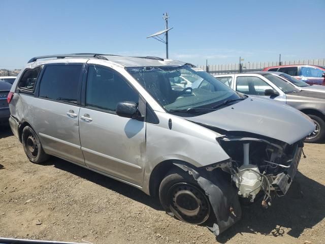 2006 Toyota Sienna CE