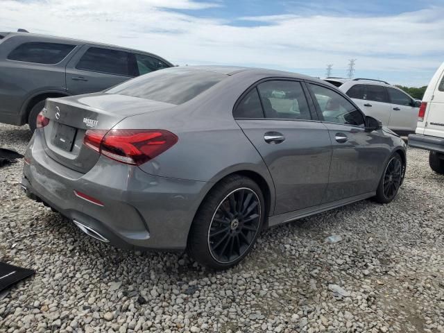 2021 Mercedes-Benz A 220