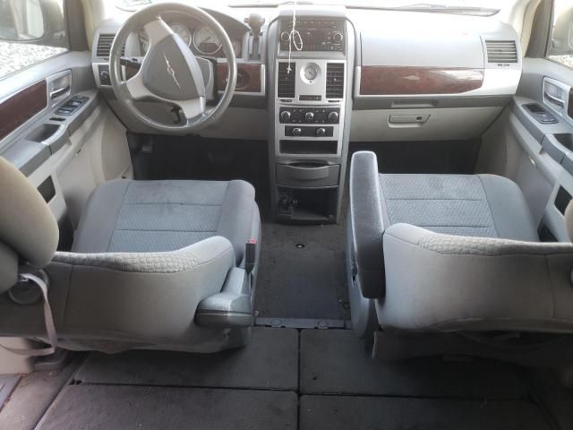 2010 Chrysler Town & Country Touring