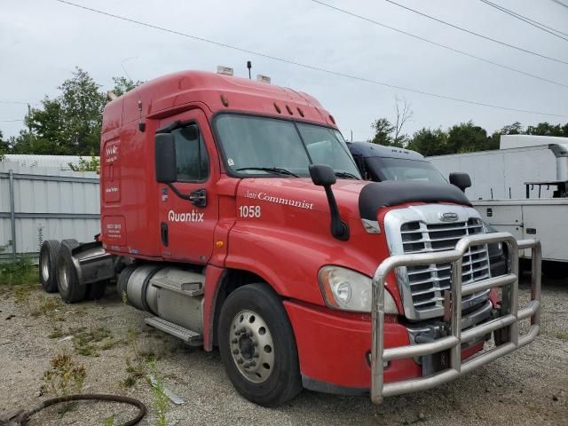 2011 Freightliner Cascadia 125