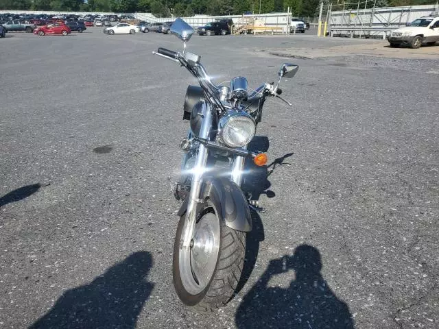 2006 Honda VT1100 C2