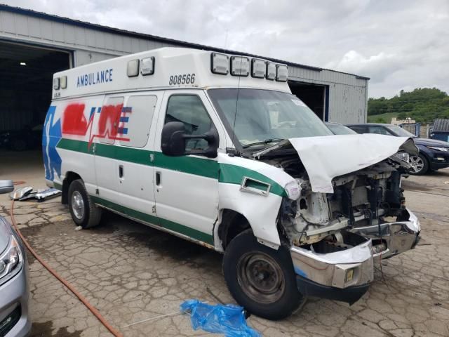 2014 Ford Econoline E350 Super Duty Van