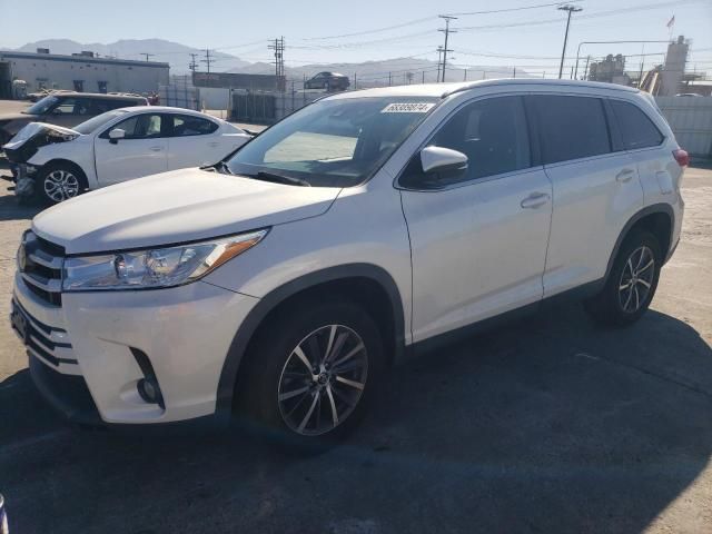 2019 Toyota Highlander SE