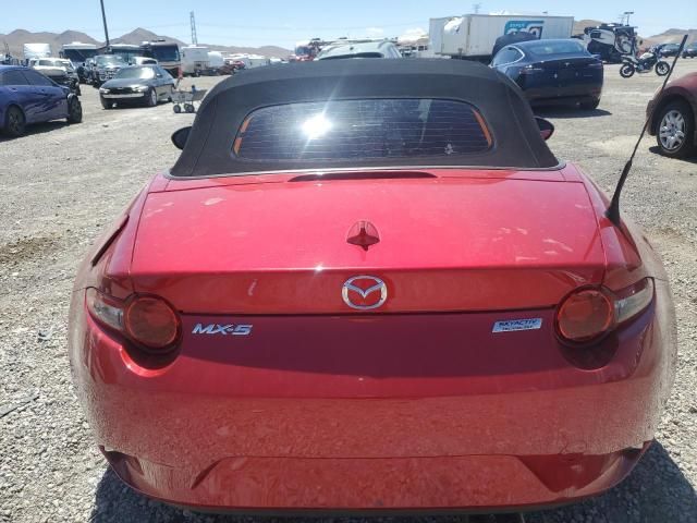 2016 Mazda MX-5 Miata Grand Touring