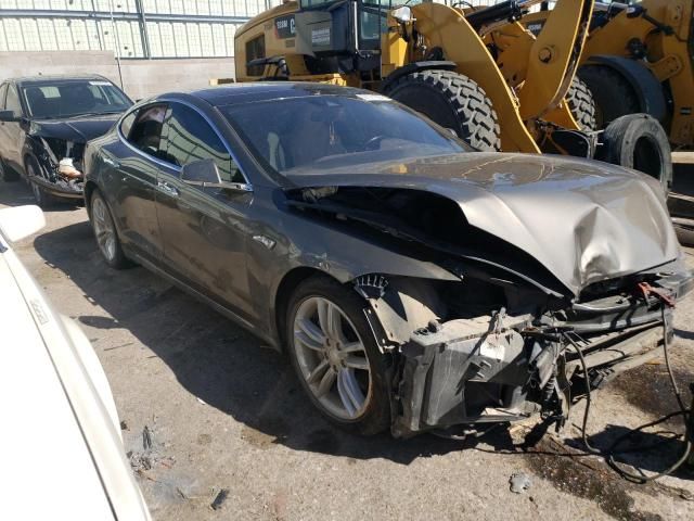 2015 Tesla Model S 70D