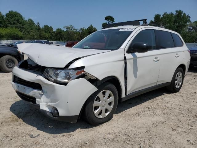 2014 Mitsubishi Outlander ES