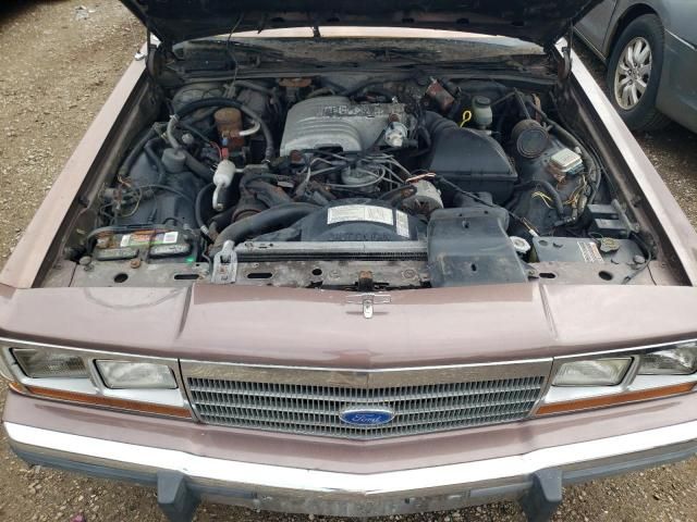 1989 Ford Crown Victoria LX