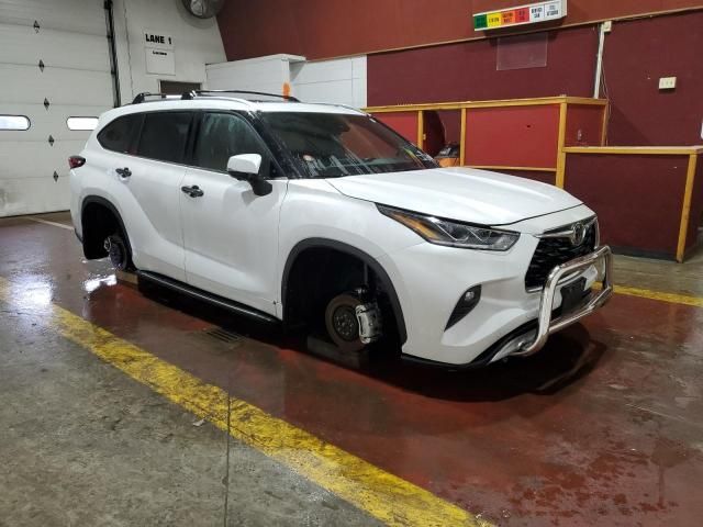 2023 Toyota Highlander L