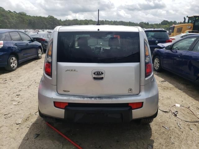 2011 KIA Soul +