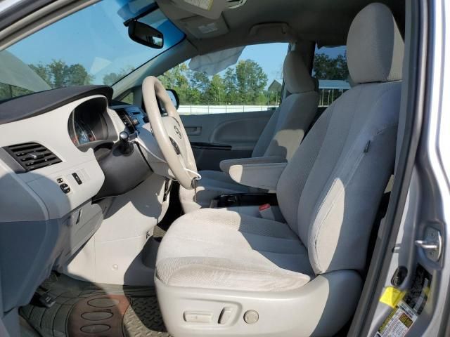 2011 Toyota Sienna LE