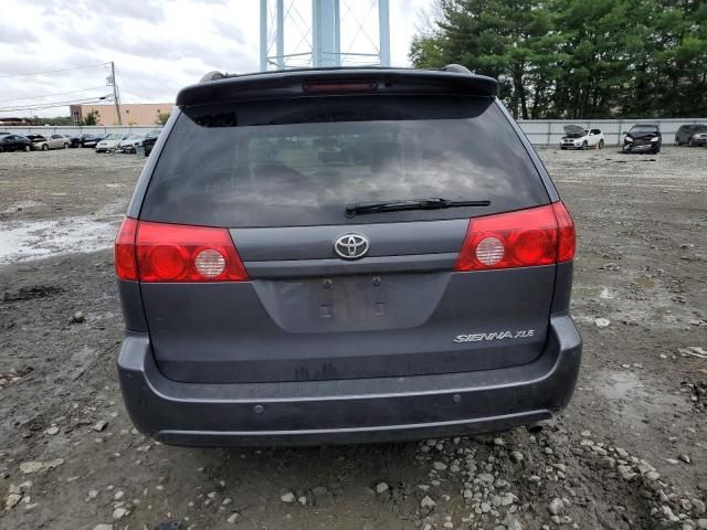 2009 Toyota Sienna XLE