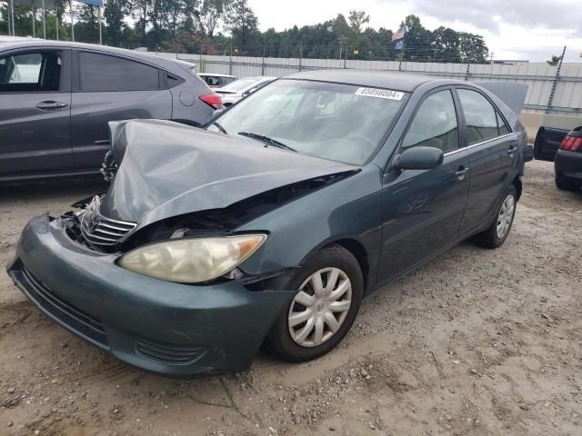 2005 Toyota Camry LE