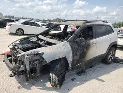 Jeep Vehiculos salvage en venta: 2018 Jeep Cherokee Trailhawk