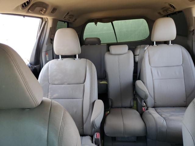 2015 Toyota Sienna XLE