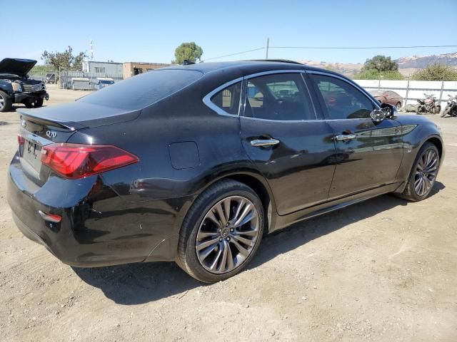 2016 Infiniti Q70 3.7