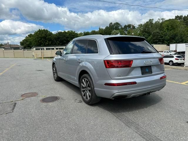 2018 Audi Q7 Premium Plus