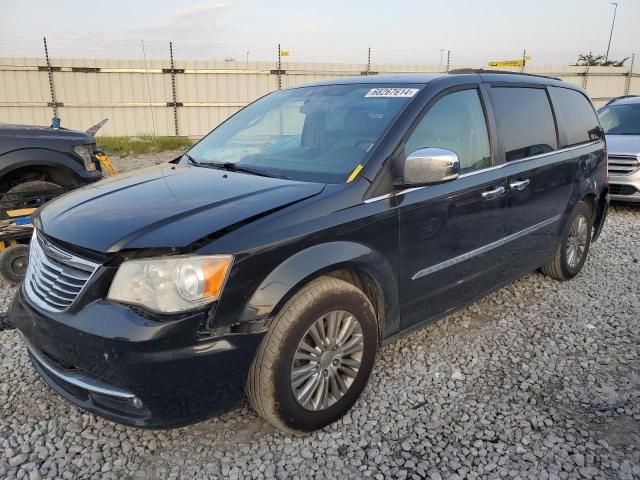 2014 Chrysler Town & Country Touring L